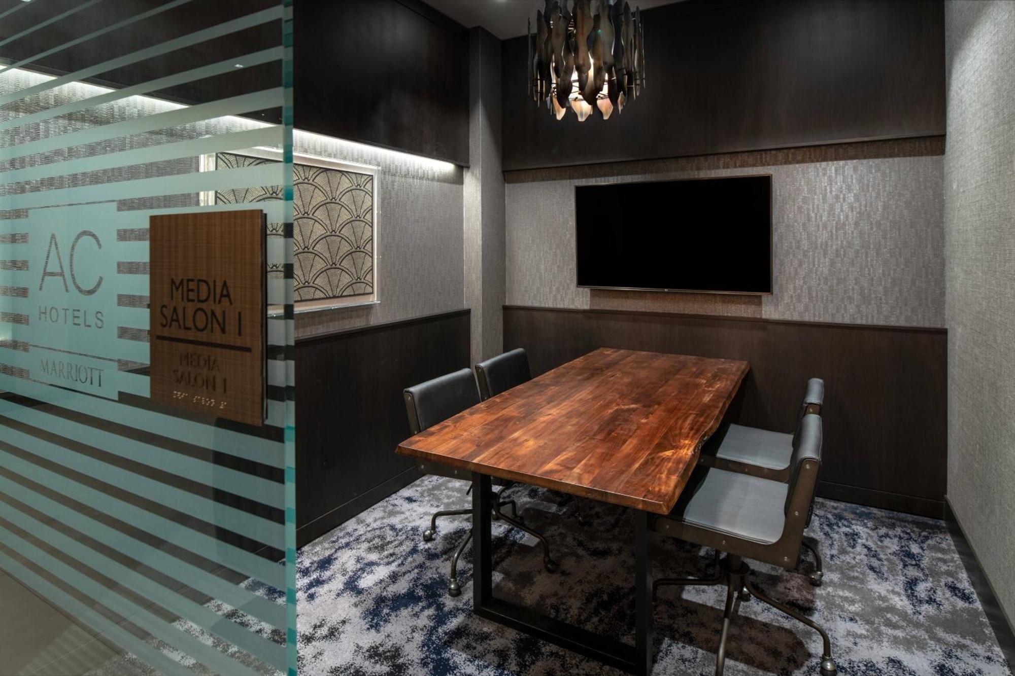 Ac Hotel By Marriott Portsmouth Downtown/Waterfront Экстерьер фото